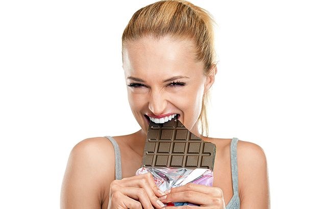 Kobieta z czekoladą